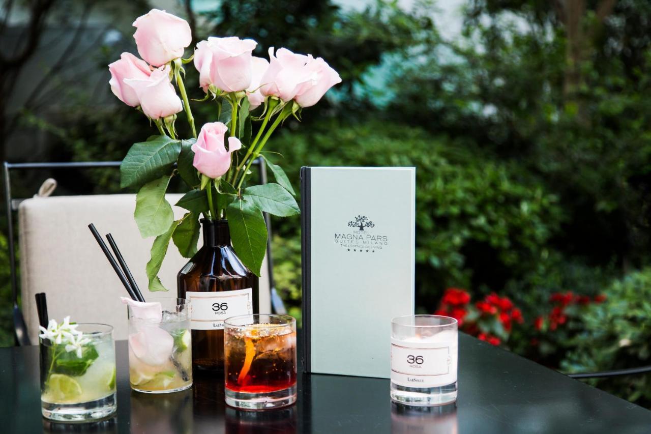 มัญญา ปาร์ โลเตล อา ปาร์ฟูม Hotel มิลาน ภายนอก รูปภาพ Drinks at the Mandarin Oriental Bar